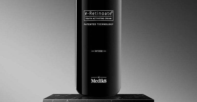 retinoate